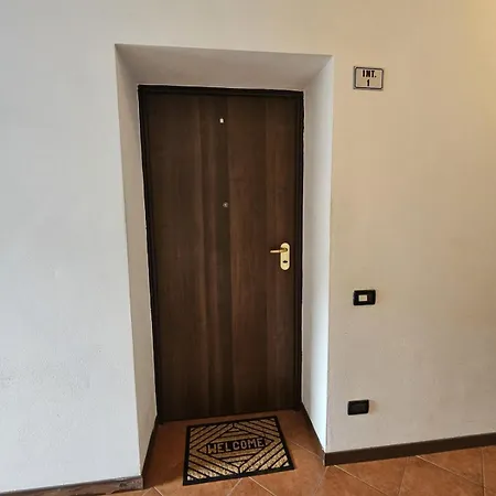 Agrati Apartment